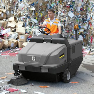 Karcher Medium Ride-on Sweeper - LPG